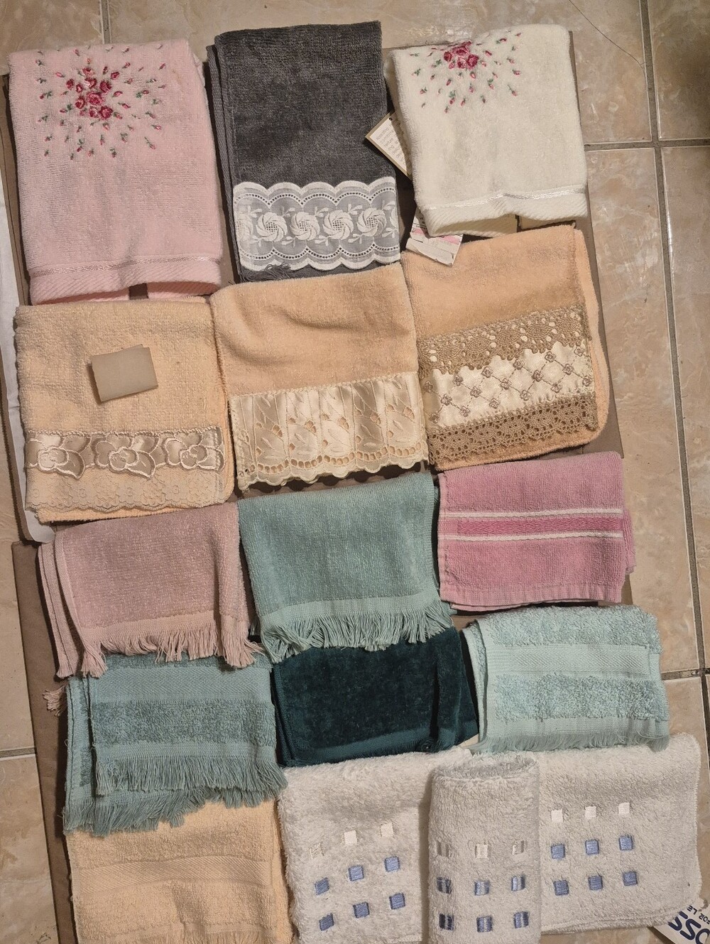 16 Single High Quality Extra Fancy Face Towels New